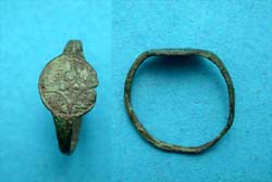 Ring, Medieval, Ladies, with diamond shaped intaglio